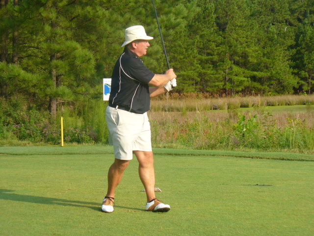 2007/09(Sept)/02(Pinehurst-Rossie-Camera)/640x480_2006-09-29 15-37-49.JPG
